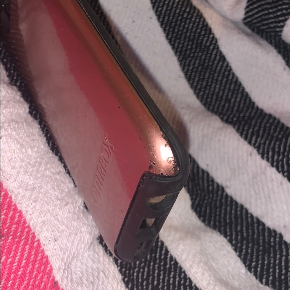 Otterbox - Picture 3 of 3
